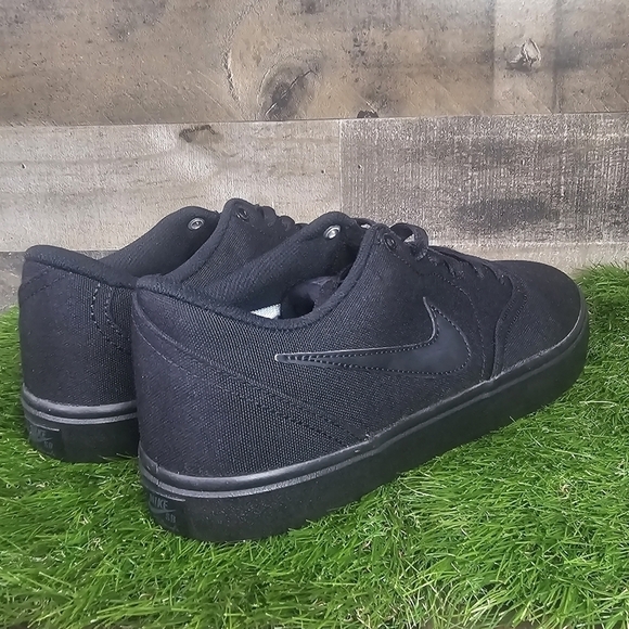 New Nike SB Check Solarsoft Canvas Skateboarding Shoes 921463-001 - Picture 4 of 12